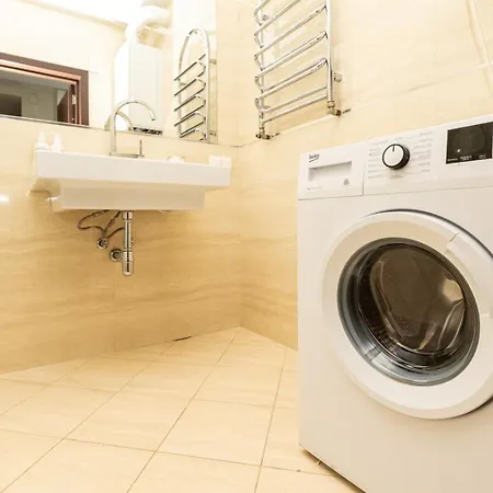 - Cracow 70m2 شقة *