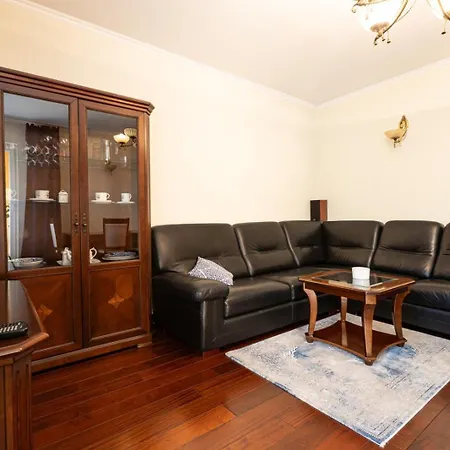 - Cracow 70m2 * קרקוב